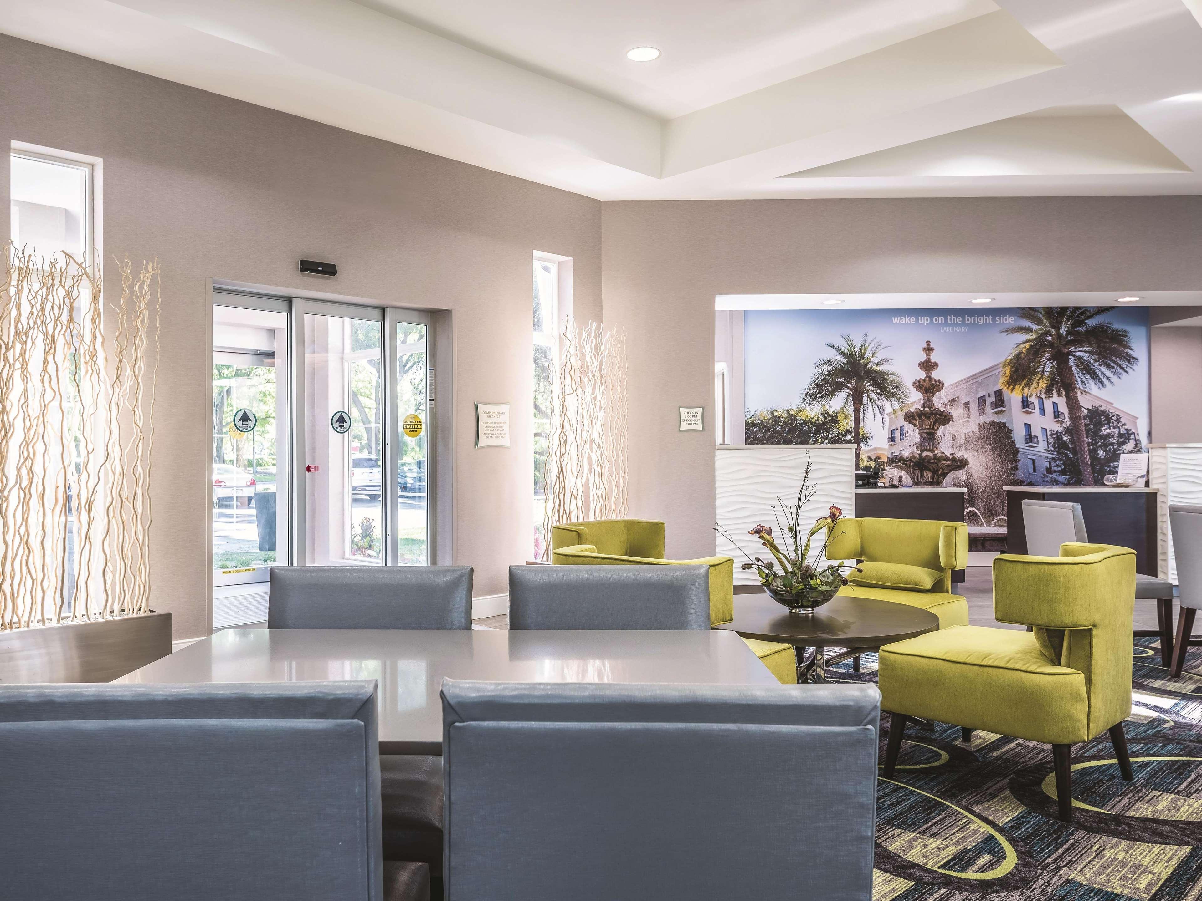 La Quinta By Wyndham Orlando Лейк Мэри Экстерьер фото